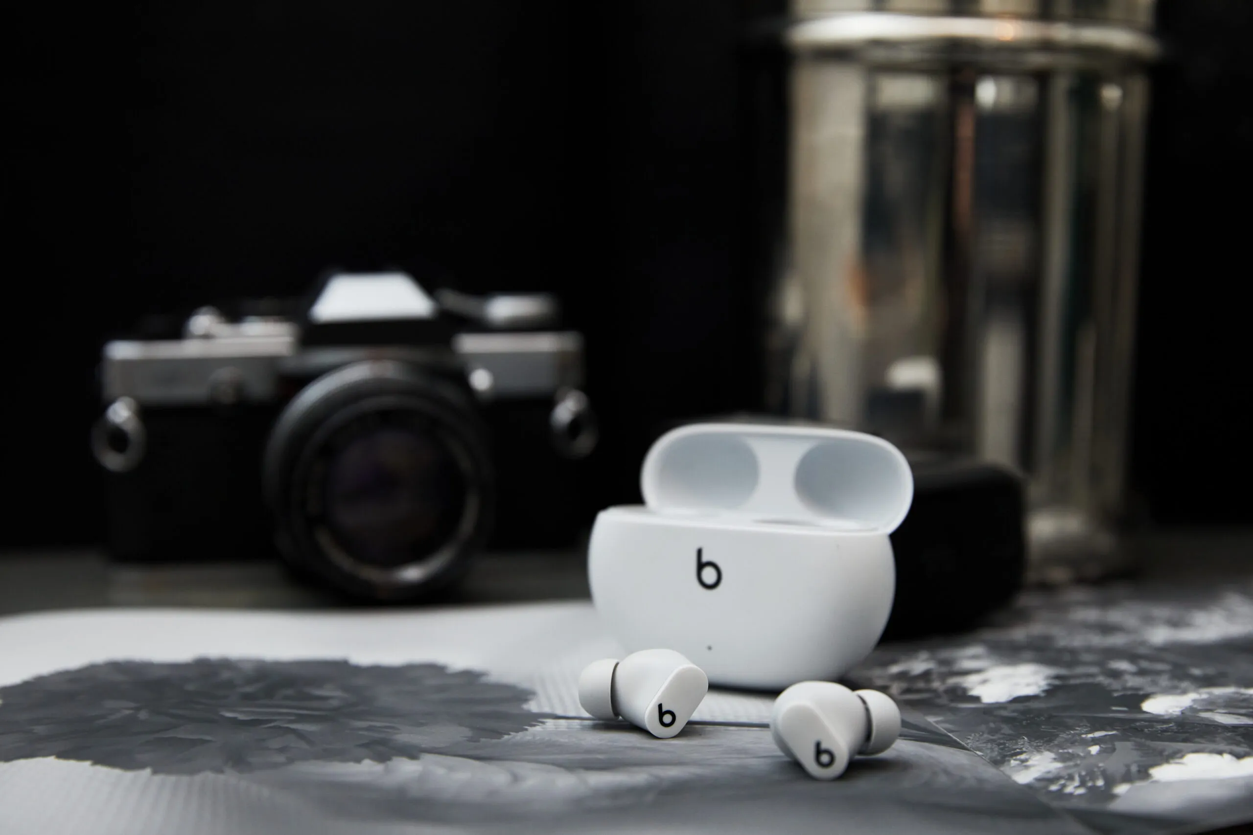 Recensione Beats Studio Buds, quando la virtù sta nel mezzo